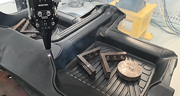 三维激光切割机：PVC、TPE材质汽车脚垫切割应用