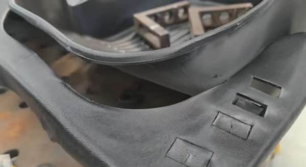 三维激光切割机：PVC、TPE材质汽车脚垫切割效果