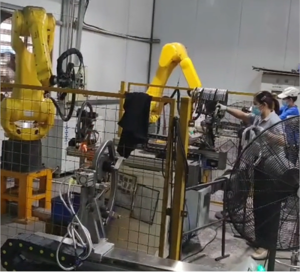 三维激光切割设备顺利交付