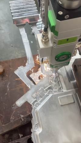 三维激光切割铝合金压铸件