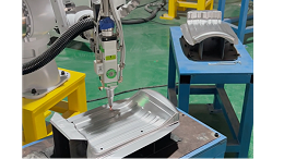 斯塔克机器人：电动车脚踏板切割应用