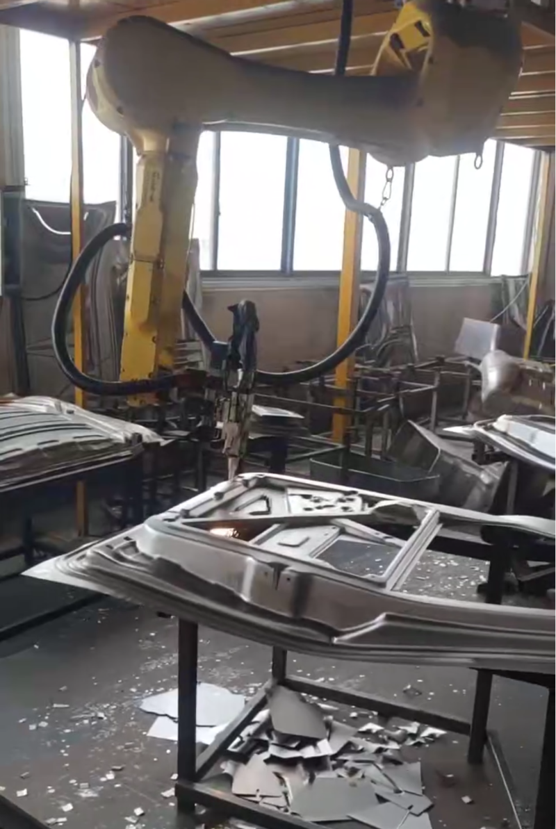 三维激光切割技术助力电动三轮车车门钣金件高效加工