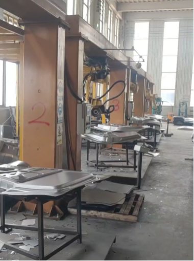 机器人三维激光切割机