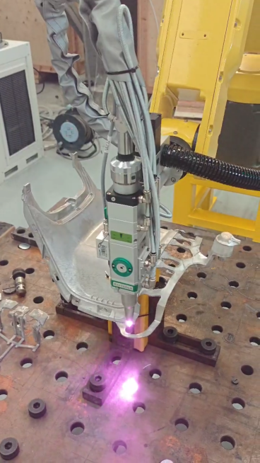 斯塔克三维激光切割电动车压铸件