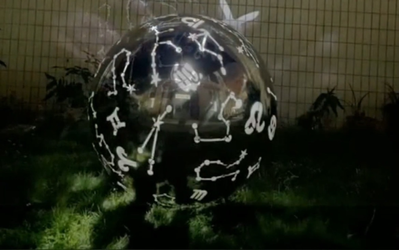 不锈钢圆球：采用三维光纤激光切割工艺，能切割形式多样的图案